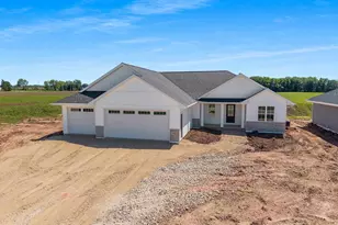 3242 Willow Rd, Green Bay, WI 54311 - Photo 38
