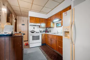 800 4th St, Algoma, WI 54201 - Photo 14