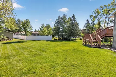 254 Lakeview Court, Hortonville, WI 54944 - Photo 10