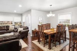 1003 Evans St, Oshkosh, WI 54901 - Photo 10