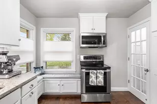 1003 Evans St, Oshkosh, WI 54901 - Photo 16