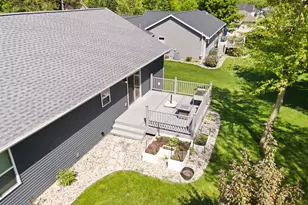 107 Brookwood Dr, Hortonville, WI 54944 - Photo 40