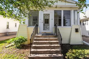 523 W Bent Ave, Oshkosh, WI 54901 - Photo 2