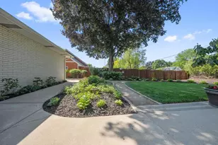 230 Arbor Ln, Green Bay, WI 54301 - Photo 38