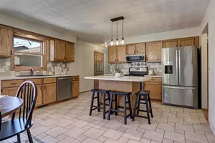 2909 S Summerset Dr, Appleton, WI 54915 - Photo 14