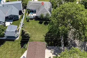 2909 S Summerset Dr, Appleton, WI 54915 - Photo 32