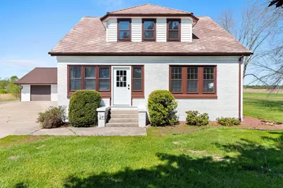 2110 N 8th Street, Manitowoc, WI 54220 - Photo 1