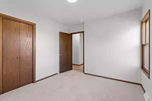 2110 N 8th St, Manitowoc, WI 54220 - Photo 34