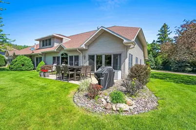 945 Brighton Drive, Menasha, WI 54952 - Photo 4
