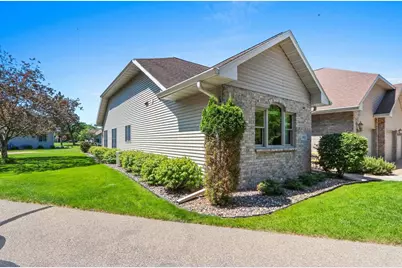 945 Brighton Drive, Menasha, WI 54952 - Photo 2