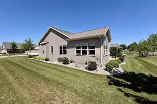 1362 Candlelight Ln, Fond du Lac, WI 54935 - Photo 6