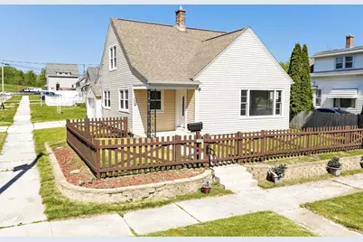 1954 S 9th Street, Manitowoc, WI 54220 - Photo 28