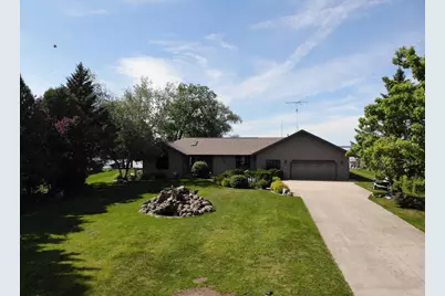 9512 Laura Lane, Winneconne, WI 54986 - Photo 2