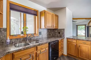 9512 Laura Ln, Winneconne, WI 54986 - Photo 18