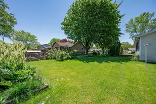 2657 Pioneer Dr, Green Bay, WI 54313 - Photo 24
