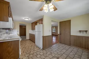 2657 Pioneer Dr, Green Bay, WI 54313 - Photo 30