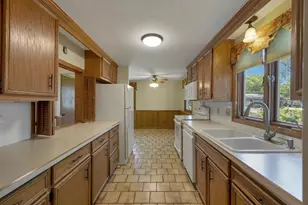 2657 Pioneer Dr, Green Bay, WI 54313 - Photo 34