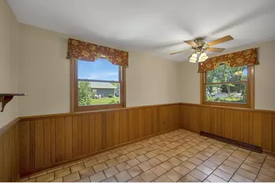 2657 Pioneer Drive, Green Bay, WI 54313 - Photo 8
