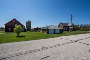 3553 County Line Rd, Luxemburg, WI 54217 - Photo 14
