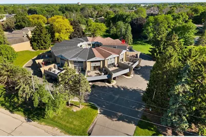 4545 W Pine Street #F, Appleton, WI 54914 - Photo 4