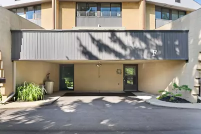 4545 W Pine Street #F, Appleton, WI 54914 - Photo 2