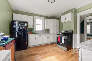 310 Broad St, Oshkosh, WI 54901 - Photo 10