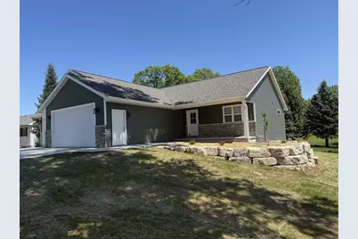 940 S Prospect Street, Shawano, WI 54166 - Photo 2