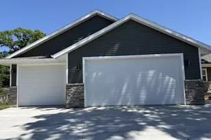 940 S Prospect St, Shawano, WI 54166 - Photo 4