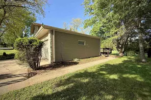 237 N Kossuth St, Berlin, WI 54923 - Photo 72