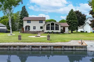 5170 Killdeer Ln, Oshkosh, WI 54901 - Photo 1