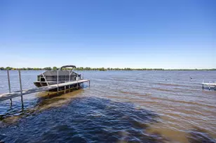 2432 Hickory Ln, Oshkosh, WI 54901 - Photo 32
