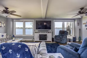 2432 Hickory Ln, Oshkosh, WI 54901 - Photo 4