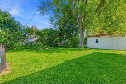 1201 Redwood Drive, Green Bay, WI 54304 - Photo 36