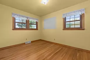 617 Marcella Ave, Combined Locks, WI 54113 - Photo 18