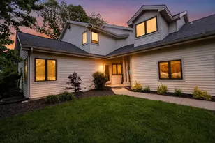 942 S Park Ave, Fond du Lac, WI 54935 - Photo 1