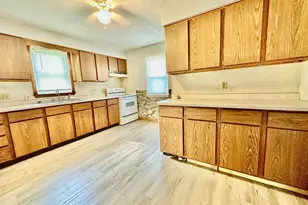 1020 S Smalley St, Shawano, WI 54166 - Photo 8