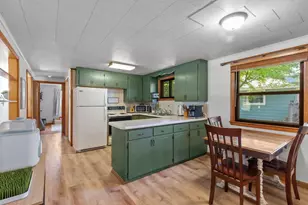288 Forkin St, Menasha, WI 54952 - Photo 10