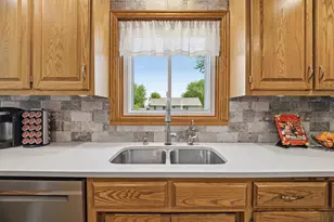 N124 Barberry Ln, Appleton, WI 54915 - Photo 10