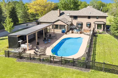 2004 Ledgeview Road, De Pere, WI 54115 - Photo 2