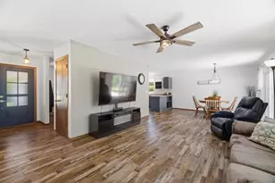 2331 Springville Dr, Plover, WI 54467 - Photo 2