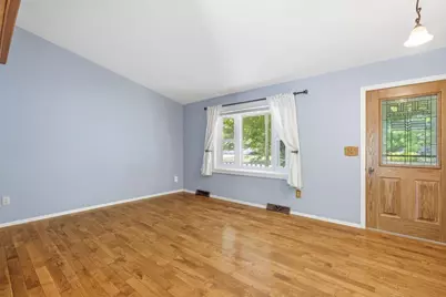 271 Southview Road, Fond du Lac, WI 54935 - Photo 10