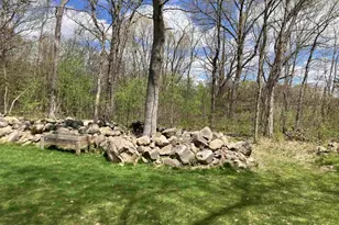 530 Woodland Cir, Waupaca, WI 54981 - Photo 4
