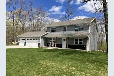 530 Woodland Circle, Waupaca, WI 54981 - Photo 2