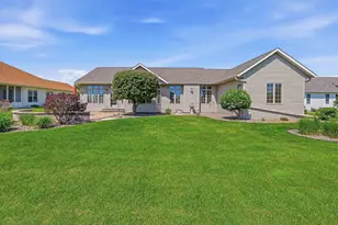 1229 Winchester Ave, Fond du Lac, WI 54935 - Photo 36