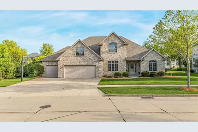 309 E Stratford Lane, Appleton, WI 54913 - Photo 1