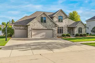 309 E Stratford Ln, Appleton, WI 54913 - Photo 4