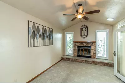 200 E Pershing Street, Appleton, WI 54911 - Photo 12