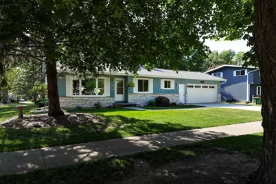 1006 Martin Avenue, Fond du Lac, WI 54935 - Photo 4