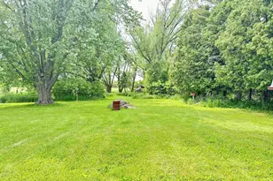 4631 Melody Ln, Oshkosh, WI 54904 - Photo 10