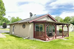 4631 Melody Ln, Oshkosh, WI 54904 - Photo 4